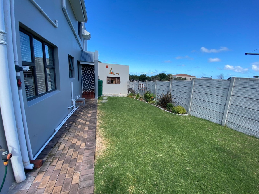 5 Bedroom Property for Sale in Onrus Western Cape